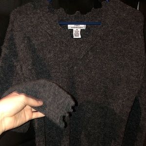 5 for $25📦 grey distressed sweater